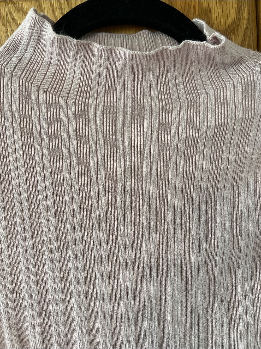 Celebrity Pink ribbed long sleeve top lettuce edge mock neck size small - Picture 2 of 3